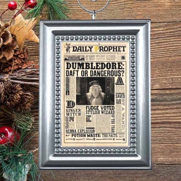 Harry Potter‎ Professor Dumbledore DAILY PROPHET Christmas Tree Ornament - Picture 1 of 2